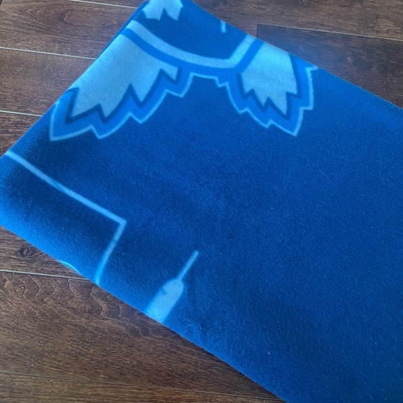 Toronto Marlies Fleece Blanket - Picture 4 of 4
